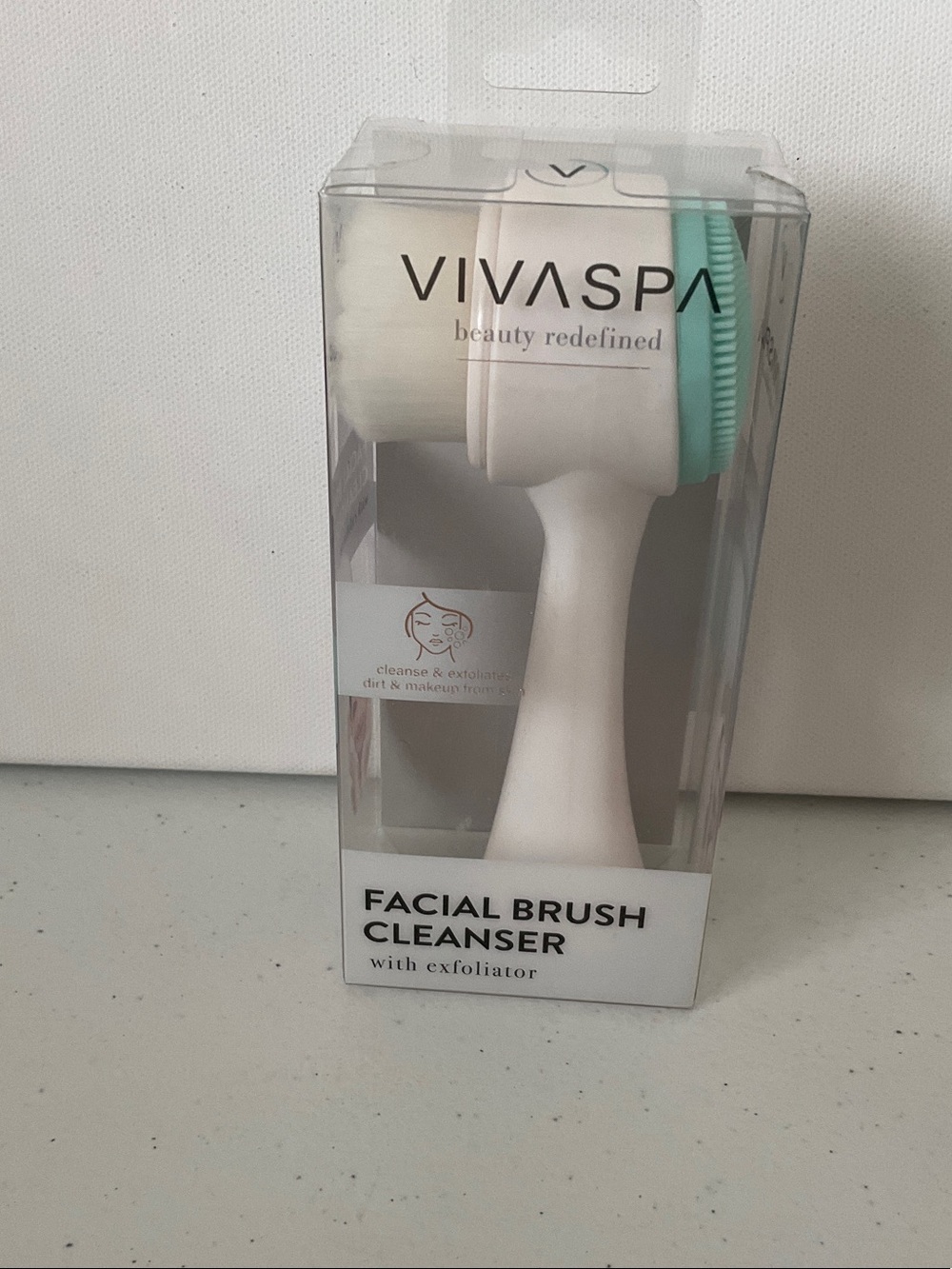 Vivaspa Dual-Texture Facial Brush Cleanser